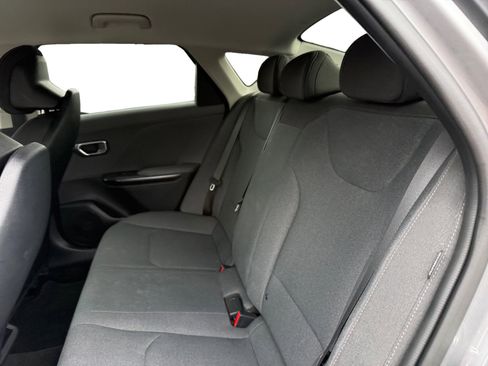 Used 2025 Kia K4 FWD image 10