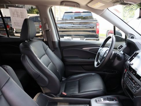 Certified 2023 Honda Ridgeline RTL image 8