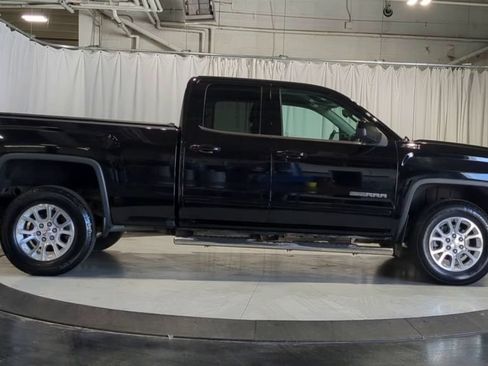 Used 2019 GMC Sierra 1500 SLE w/ SLE Value Package AWD/4WD image 11