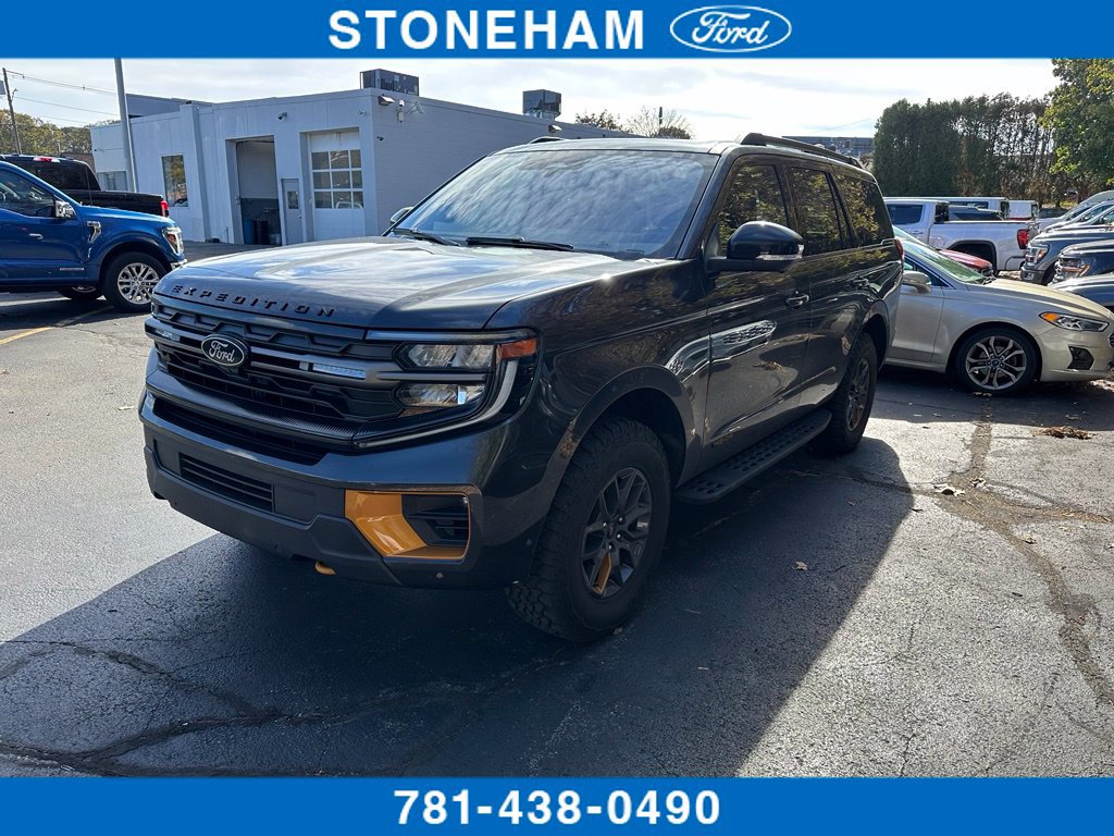 Used 2025 Ford Expedition Tremor AWD/4WD image 1