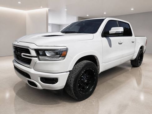 Used 2019 RAM 1500 Laramie AWD/4WD image 1