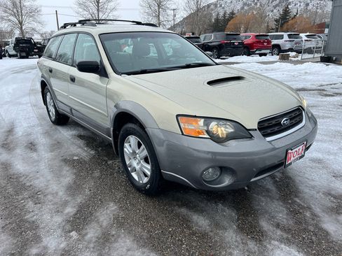 Used 2005 Subaru Outback 2.5i image 7