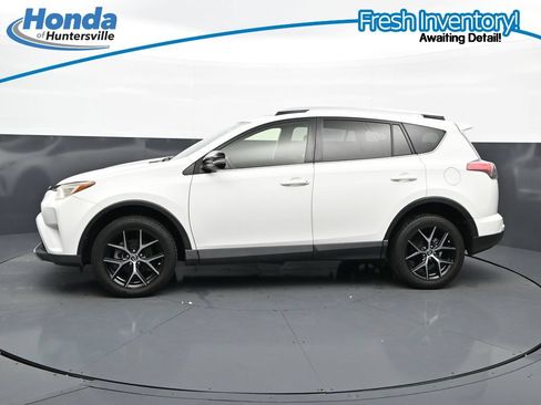 Used 2016 Toyota RAV4 SE FWD image 6