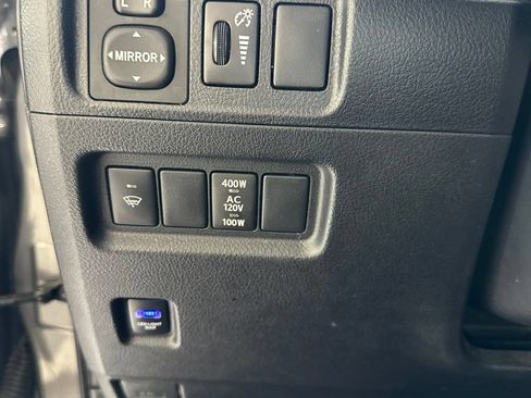 Used 2019 Toyota 4Runner TRD Off-Road AWD/4WD image 24