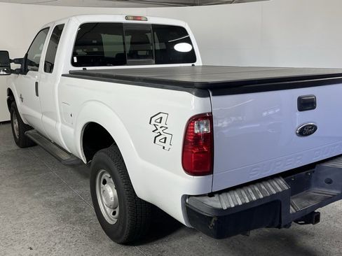 Used 2011 Ford F250 XL w/ Skid Plate Pkg image 5