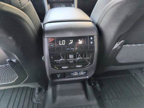 Used 2024 Jeep Grand Cherokee L Laredo AWD/4WD image 17