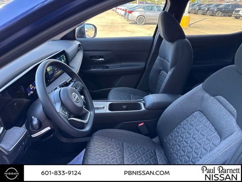 New 2026 Nissan Kicks SV w/ SV Premium Package image 15