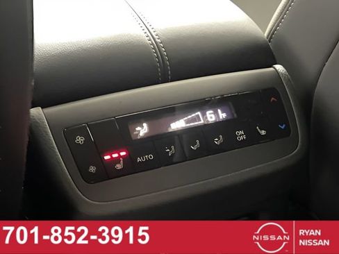 New 2025 Nissan Pathfinder Platinum image 29