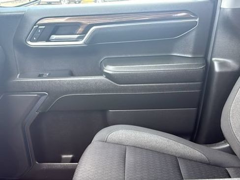 Used 2024 Chevrolet Silverado 1500 LT AWD/4WD image 23