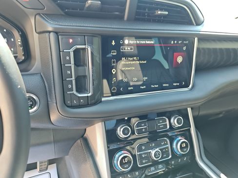 Used 2024 GMC Yukon Denali w/ Max Trailering Package AWD/4WD image 18