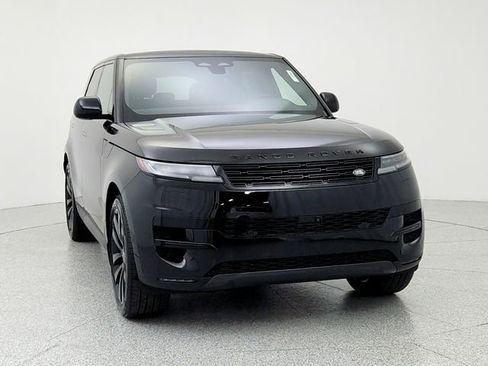 New 2025 Land Rover Range Rover Sport SE image 2