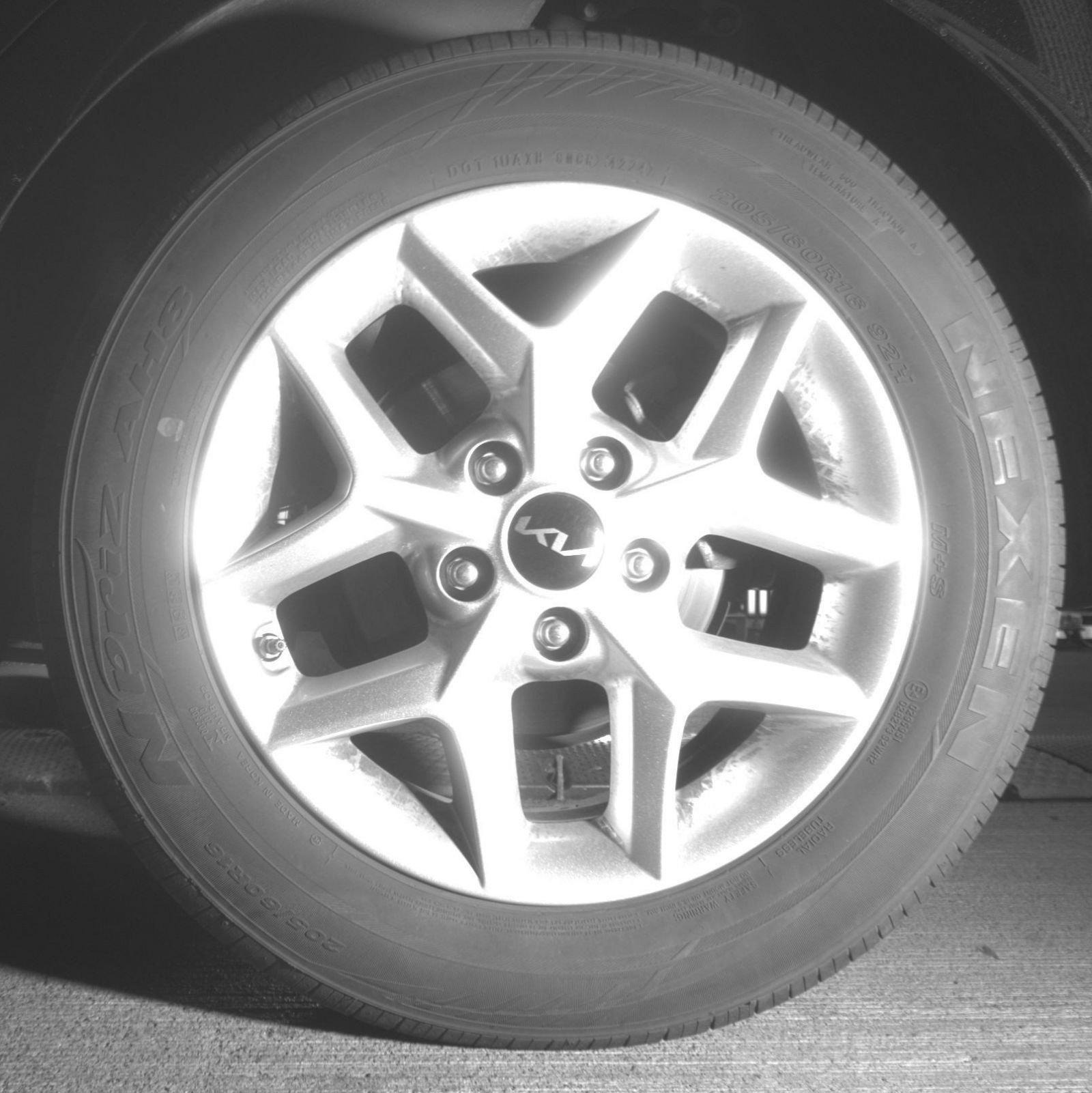 Used 2025 Kia Soul LX w/ LX Technology Package FWD image 25