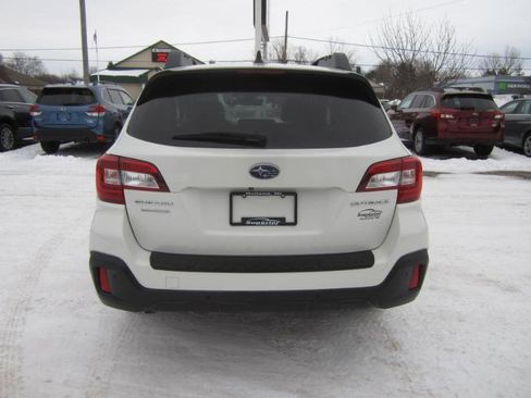 Used 2019 Subaru Outback 2.5i Limited image 7