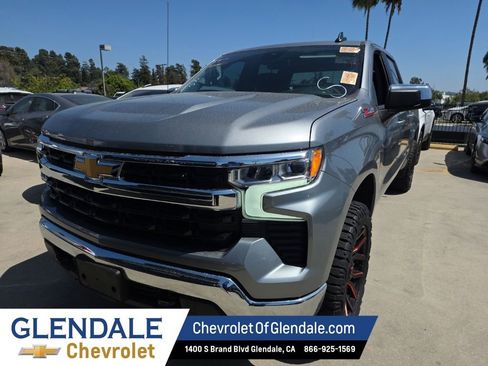 Used 2025 Chevrolet Silverado 1500 LT AWD/4WD image 1