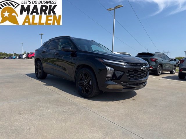 Used 2025 Chevrolet Trax ACTIV w/ Sunroof Package FWD image 1