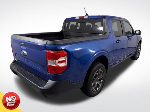 Used 2023 Ford Maverick XLT FWD image 3