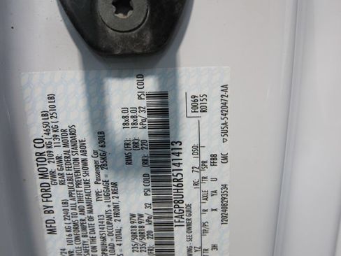 Used 2024 Ford Mustang Premium RWD image 29