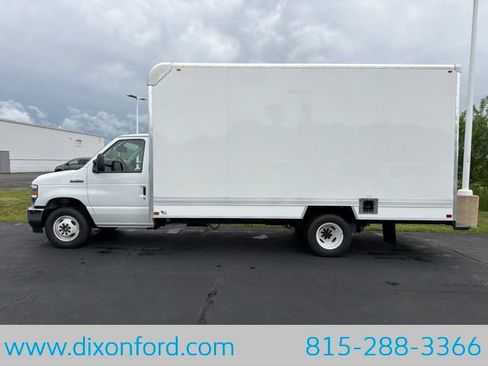 New 2027 Ford E-350 and Econoline 350 Super Duty w/ Power Equipment Group RWD image 4