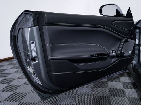 Certified 2018 Ferrari GTC4Lusso image 16