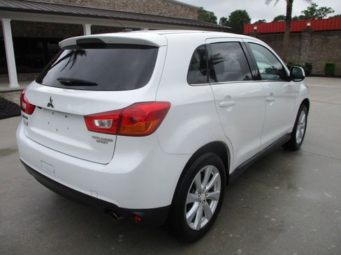 Used 2014 Mitsubishi Outlander Sport SE FWD image 24