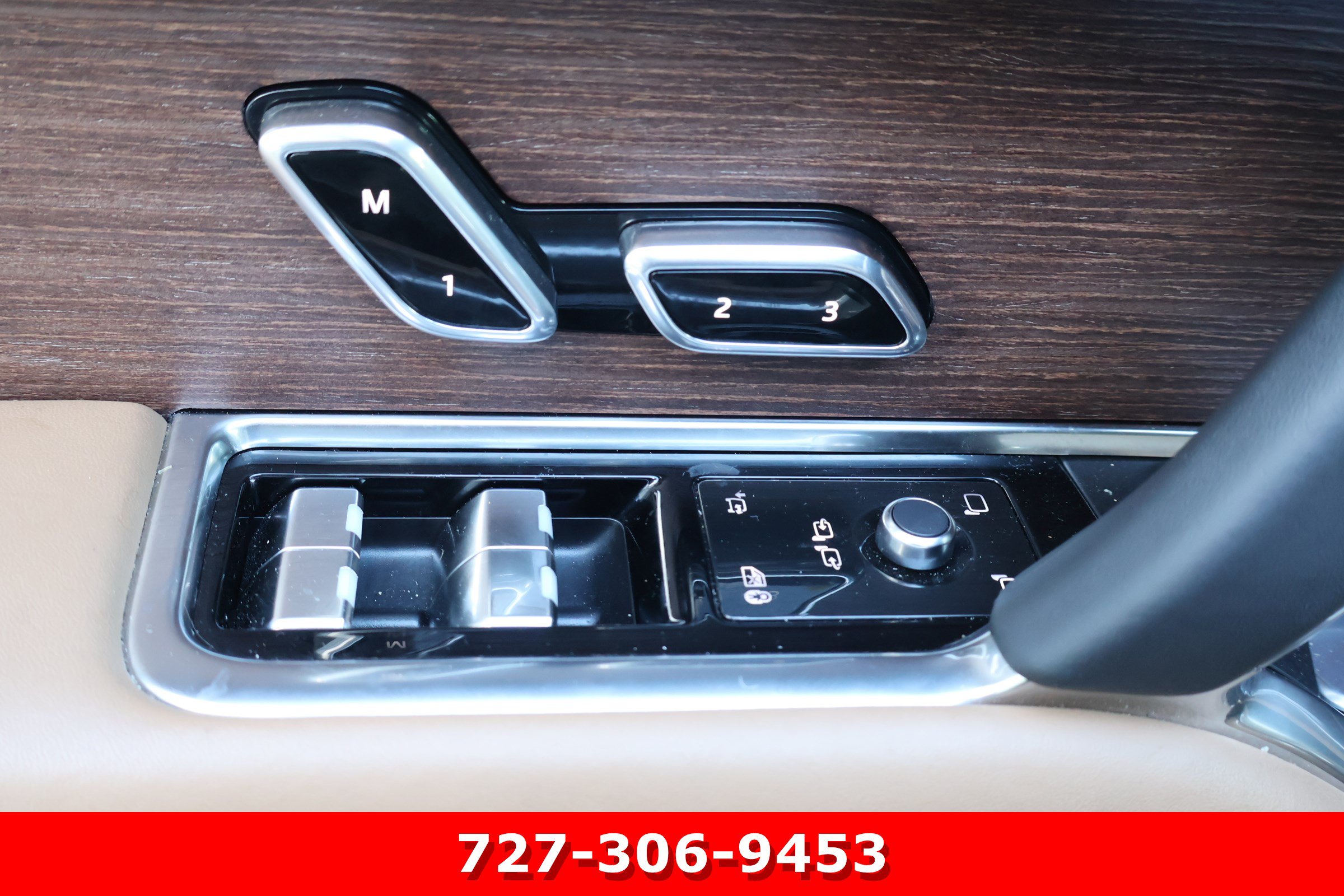 Used 2025 Land Rover Range Rover Long Wheelbase Autobiography AWD/4WD image 13