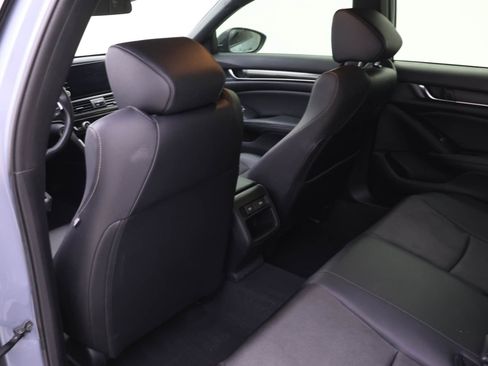Used 2022 Honda Accord Sport image 10