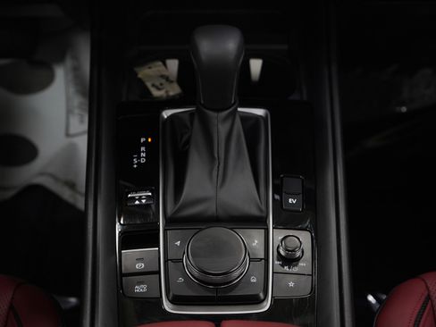 Certified 2025 MAZDA CX-50 AWD 2.5 Hybrid w/ Premium Pkg image 18