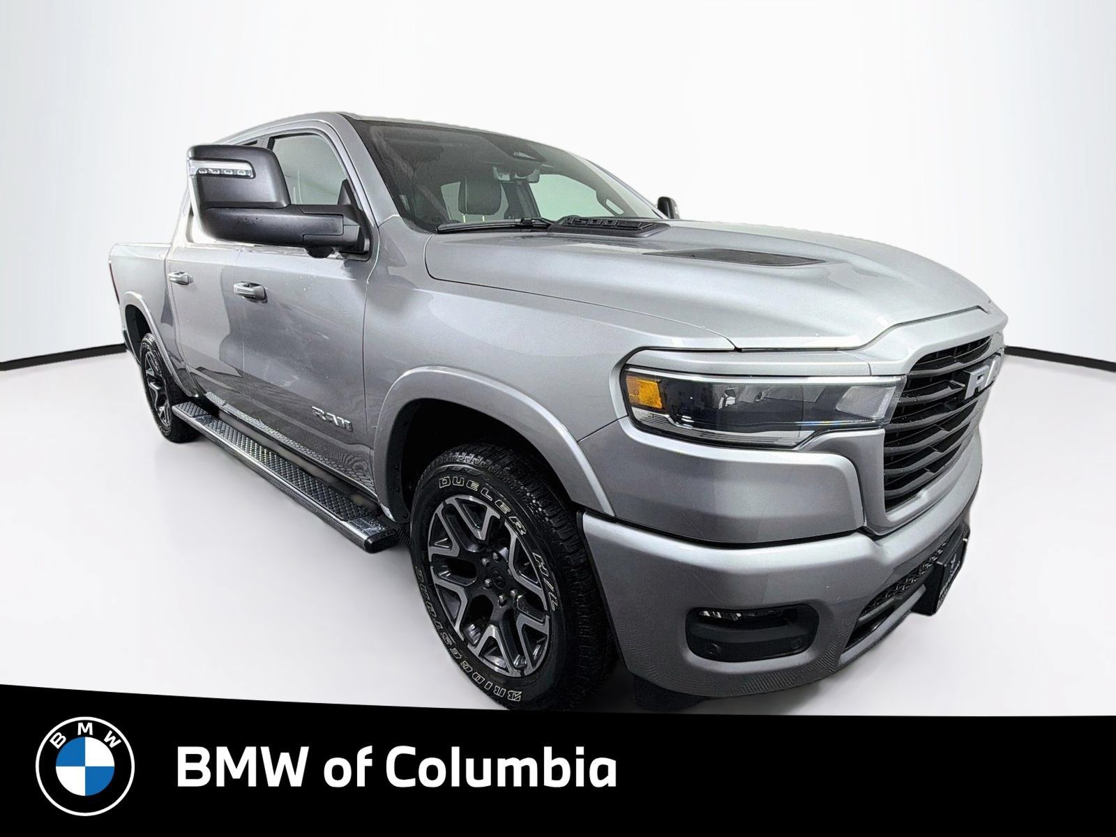 Used 2025 RAM 1500 Laramie w/ Advanced Safety Group II AWD/4WD image 1