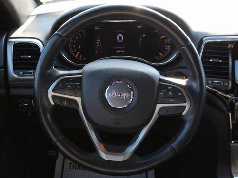 Used 2021 Jeep Grand Cherokee Laredo X image 12