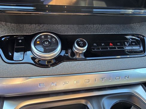 New 2026 Ford Expedition Tremor image 35