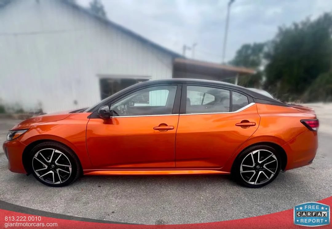 Used 2025 Nissan Sentra SR FWD image 8
