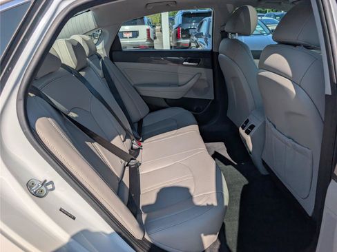 Used 2018 Hyundai Sonata Limited w/ Cargo Package FWD image 12
