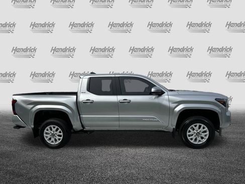 Used 2025 Toyota Tacoma SR5 image 11