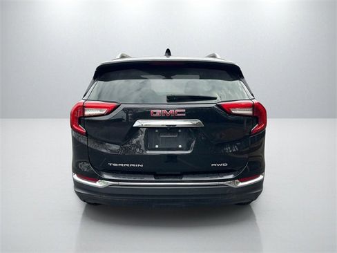 Used 2024 GMC Terrain SLT image 6