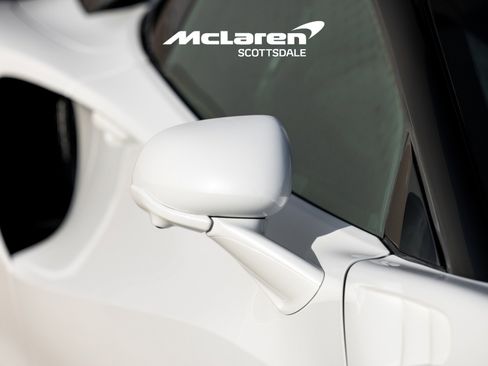Used 2025 McLaren Artura Spider image 47