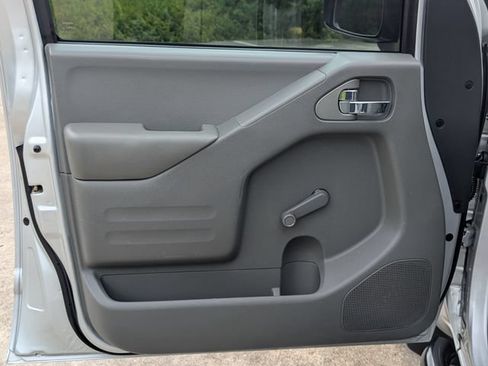 Used 2019 Nissan Frontier S RWD image 10