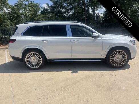 Used 2025 Mercedes-Benz Maybach GLS 600 4MATIC image 3