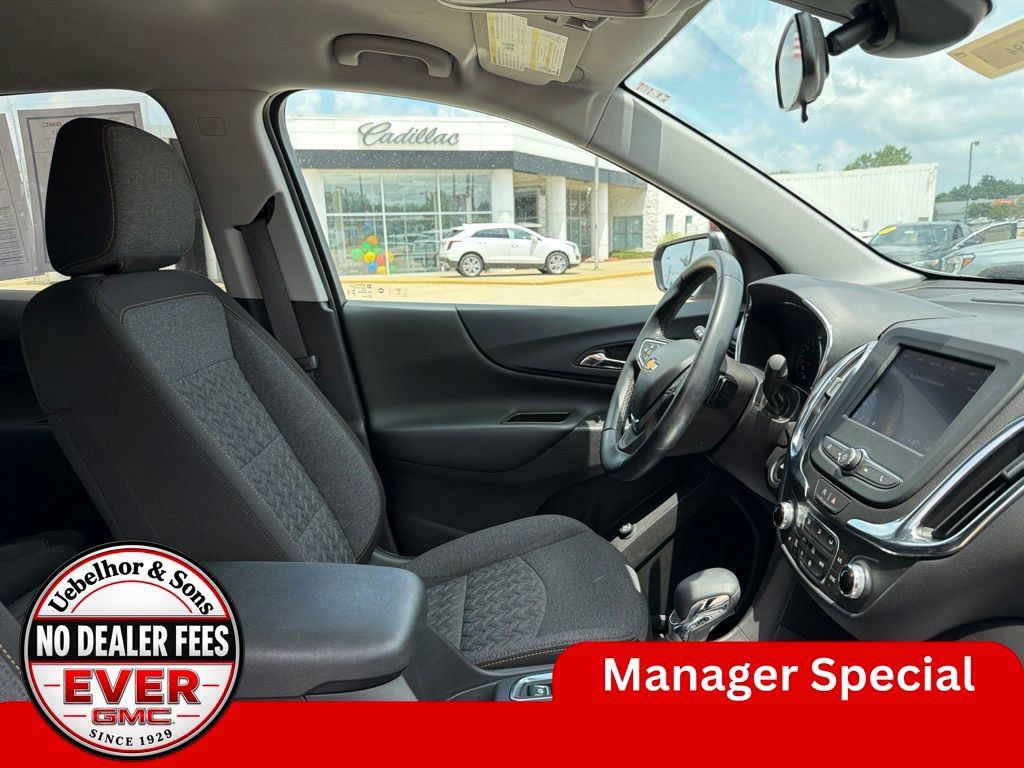 Used 2024 Chevrolet Equinox LT w/ LPO, Floor Liner Package FWD image 2