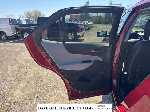 Used 2018 Chevrolet Equinox Premier image 21