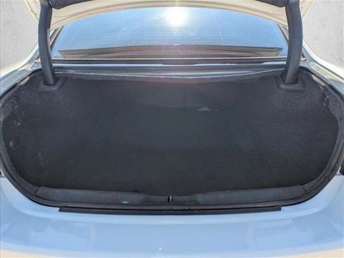 Used 2018 Dodge Charger SXT image 17