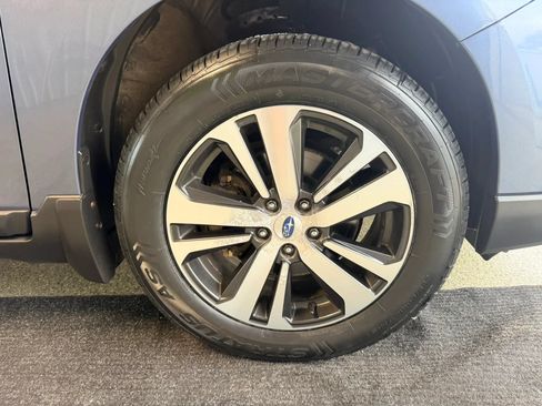 Used 2018 Subaru Outback 2.5i Limited AWD/4WD image 17