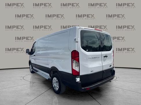 Used 2025 Ford Transit 250 Low Roof RWD image 2