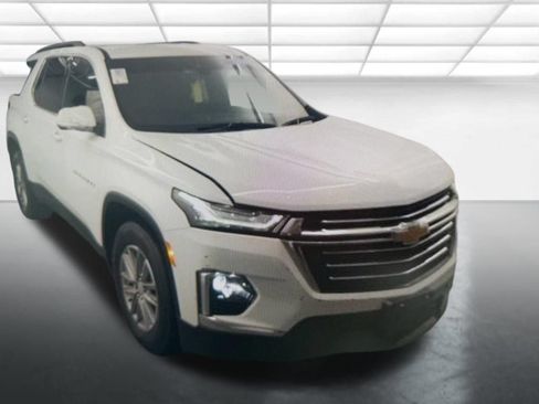 Used 2023 Chevrolet Traverse LT w/ LPO, Floor Liner Package AWD/4WD image 1