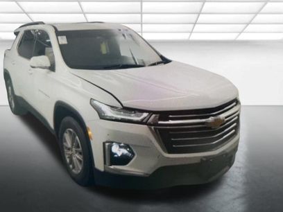 Used 2023 Chevrolet Traverse LT w/ LPO, Floor Liner Package