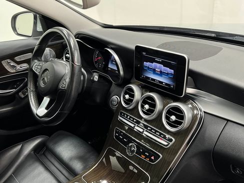 Used 2017 Mercedes-Benz C 300 4MATIC Sedan image 21