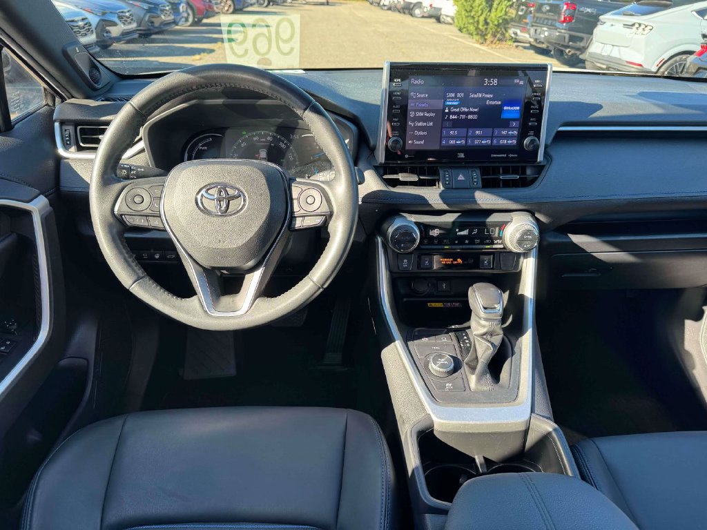 Used 2022 Toyota RAV4 XSE AWD/4WD image 19