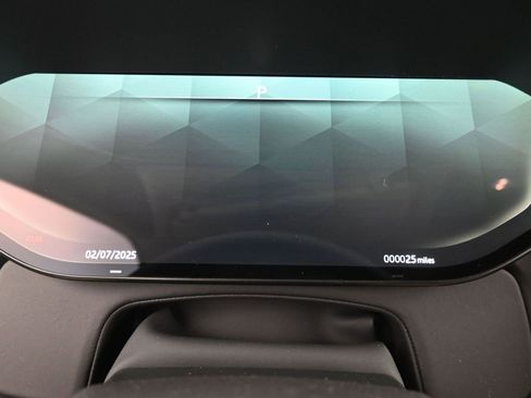 New 2025 Land Rover Range Rover SE image 26