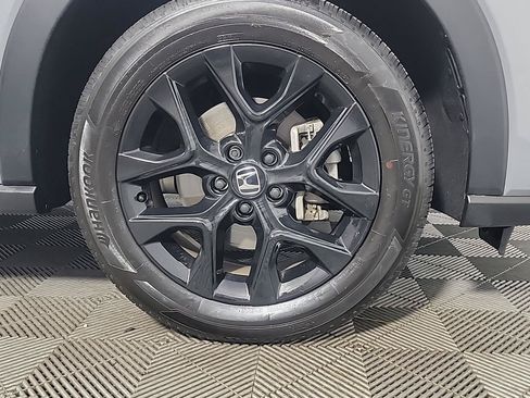 Certified 2025 Honda HR-V Sport image 3