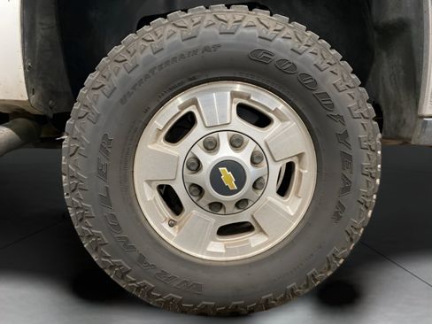 Used 2013 Chevrolet Silverado 2500 LT image 9