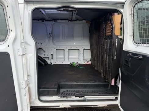 Used 2015 Ford Transit 250 130 Low Roof RWD image 8